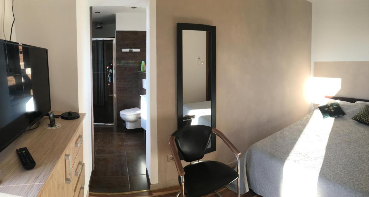 Casa Basgiu, Chambres Avec Balcon Et Table D'Hotes Zilia Ngoại thất bức ảnh